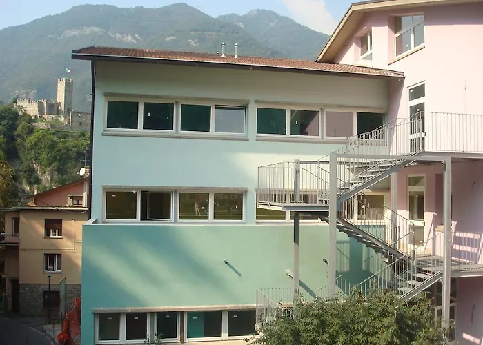 호스텔 Casthello Di Vallecamonica 브레노