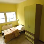 بيت شباب Casthello Di Vallecamonica
