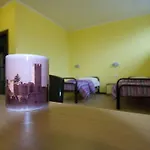 بيت شباب Casthello Di Vallecamonica *