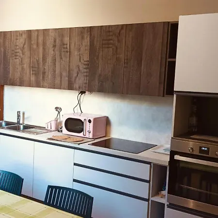 Casthello Di Vallecamonica ホステル *