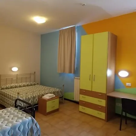 旅馆 Casthello Di Vallecamonica 布雷诺
