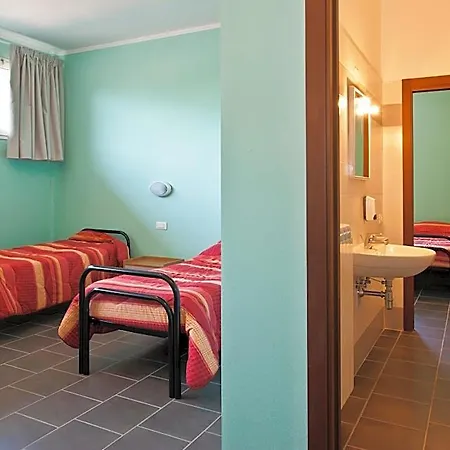 Hostel Casthello Di Vallecamonica - Breno